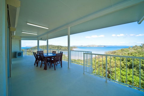 Picturesque On Passage - Shute Harbour - Go Out 2