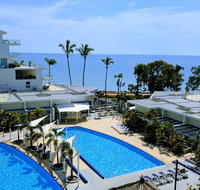 Pier Resort - Pubs and Clubs