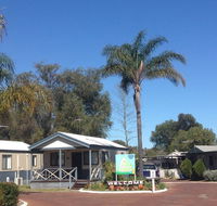 Pinjarra Caravan Park and Cabins - Pubs and Clubs