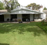 Pinkerton Hill Naracoorte - Pubs and Clubs