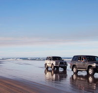 Pippies Beachhouse - Pubs and Clubs