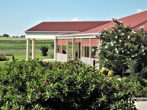 Pittsworth Motor Inn - Pubs and Clubs 2