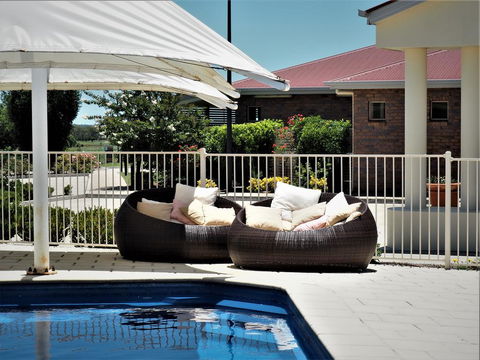 Pittsworth Motor Inn - Pubs and Clubs 3