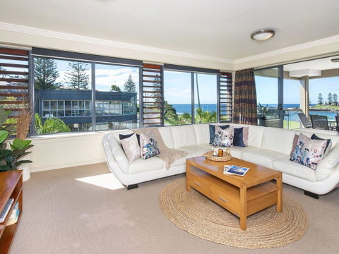 Platinum Penthouse@The Sebel - On The Harbourfront - Pubs and Clubs 2