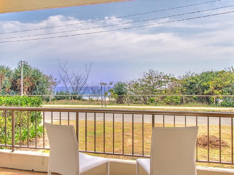 POINTVIEW LODGE, UNIT 2 - Go Out 0