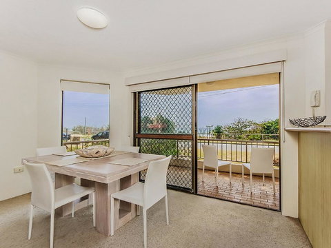 POINTVIEW LODGE, UNIT 2 - Go Out 1