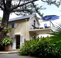 Port Douglas Cottage  Lodge - Pubs and Clubs