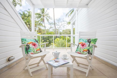 Port Douglas Mirage Villa 123 (3BR) - Pubs and Clubs 0
