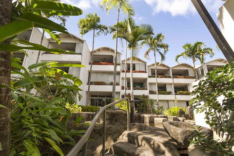 Port Douglas Penthouse Suite - Pubs and Clubs 2