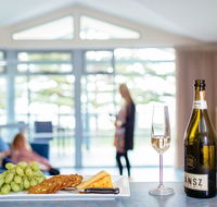 Port Lincoln Foreshore Apartments - Pubs and Clubs