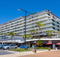 Port Pacific Resort - Go Out
