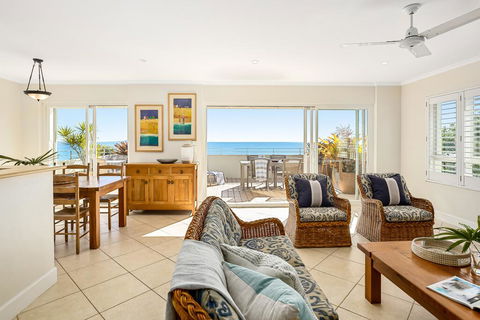 Portofino Apartment 7 - Pubs and Clubs 2