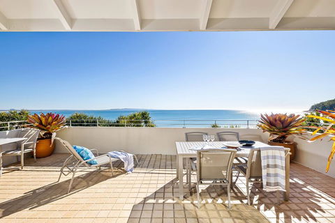 Portofino Apartment 7 - Pubs and Clubs 3