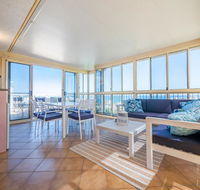 Portside Unit 8 18 Queen Street - Go Out