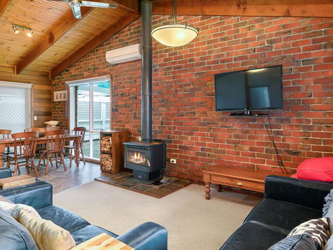 Powlett Place - Pubs and Clubs 2