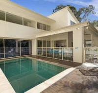 Prestigious House in Little Cove - 4 Baywoods - Pubs and Clubs