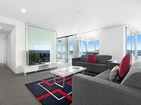 Private 3 Bed Ocean View In Q Surfers Paradise - Pubs and Clubs 0