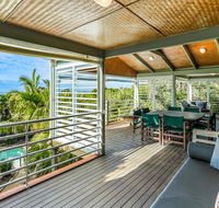 Private Tropical Oasis Marcus Beach - Pubs and Clubs