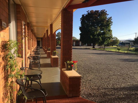 Quirindi Sunflower Motor Inn - Go Out 2