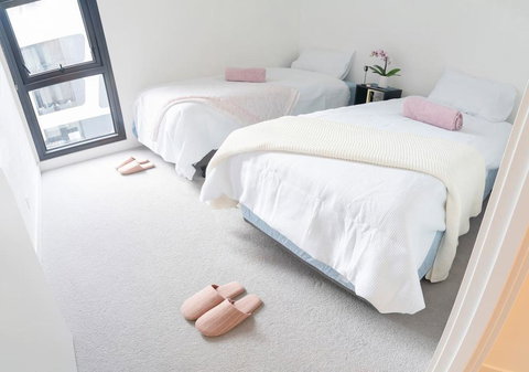 R&K Luxury Apartment Fantastic Skyline View CBD Parking&Free Tram Heart Of Melbourne - Go Out 3