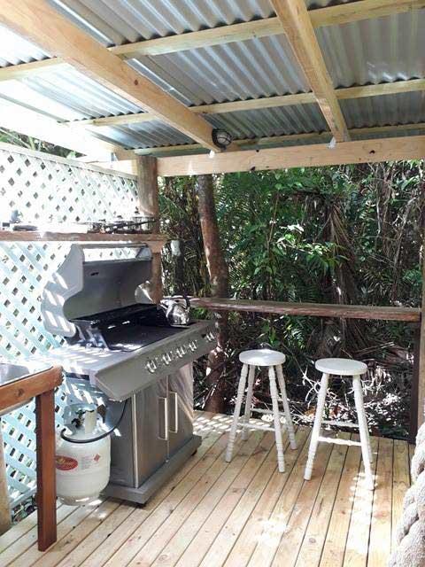 Rainforest Hideaway - Pubs and Clubs 3