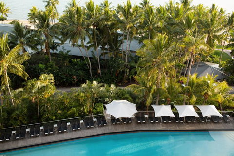 Reef View Hotel - Pubs and Clubs 1