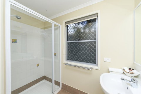 Reflections Holiday Parks Massy Greene - Go Out 3