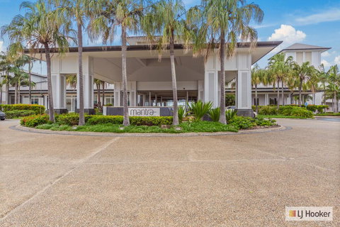 RESORT ON THE BEACH 1219/20 - Go Out 1