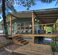 Ribbon Gum Lodge - Pubs and Clubs