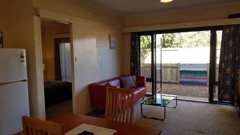 Rise N' Shine - Min Stay 4 Nights - Pubs and Clubs 1