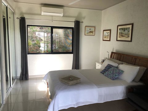 Riva-La-Vista-Cooktown - Pubs and Clubs 2