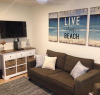 Riverina Beach Villa - Pubs and Clubs