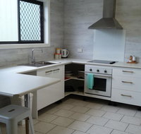 Riverside Motel - Pubs and Clubs