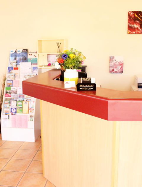Roma Mid Town Motor Inn - Go Out 3