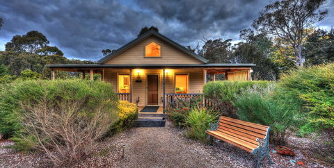 Roosters Rest - Pubs and Clubs 0