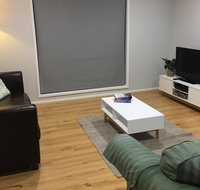 Rosebud Holiday Retreat - 700m to the Beach - Pubs and Clubs