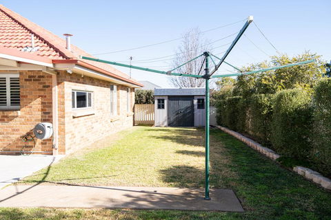 Roselawn Entertainer Large & Luxurious, Sleeps 12 - Pubs and Clubs 2