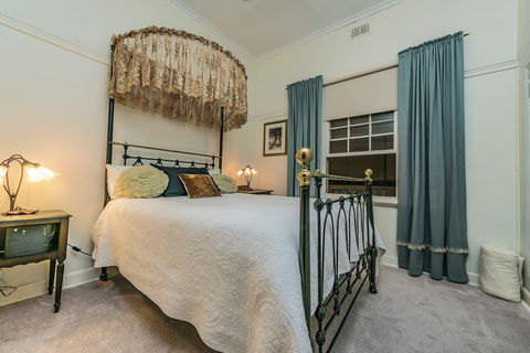 Rostrata Country House - Go Out 1