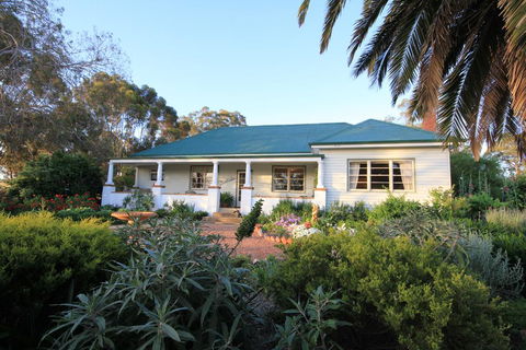 Rostrata Country House - Go Out 0