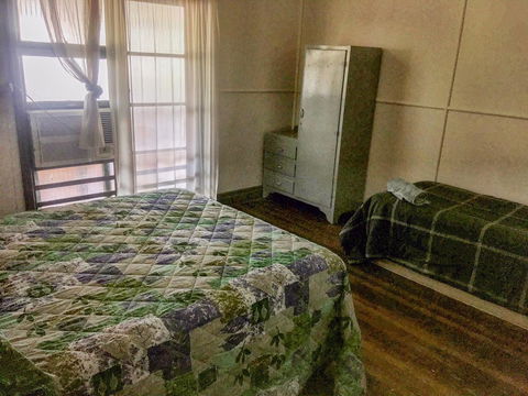 Royal Carrangarra Hotel - Go Out 3
