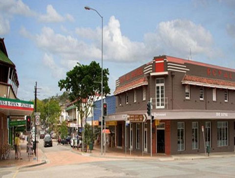 Royal Hotel Motel Gympie - Pubs and Clubs 0