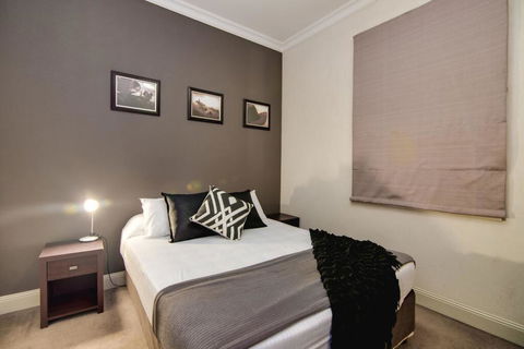 Royal Hotel Motel Gympie - Pubs and Clubs 2