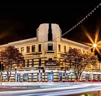 Royal Hotel Orange - Pubs and Clubs