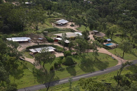 Rubyvale Motel & Holiday Units - Pubs and Clubs 0