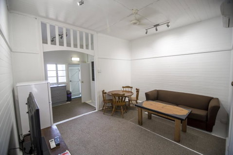 Ryan's Rest Boutique Accommodation - Pubs and Clubs 1