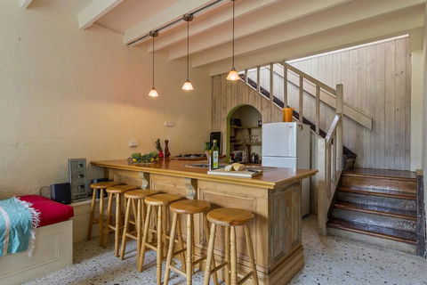 Salty Dog By The Sea - Pet Friendly - Pubs and Clubs 0