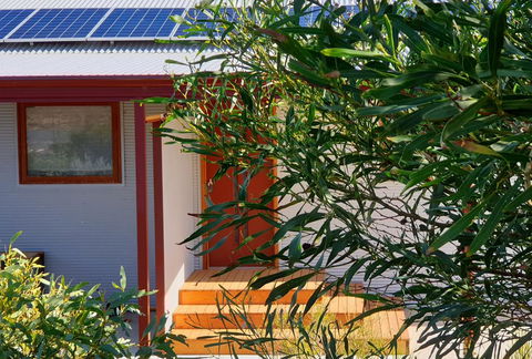 Samphire: Coorong Accommodation - Pubs and Clubs 0