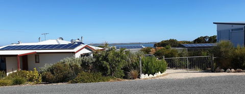 Samphire: Coorong Accommodation - Pubs and Clubs 3