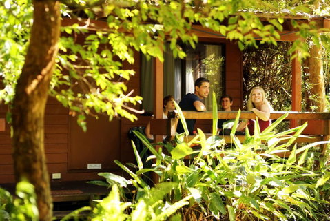 Samurai Beach Bungalows - Port Stephens YHA - Go Out 0