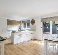 Sand Surf Beach - Beautiful Rye Holiday Home - Pubs and Clubs